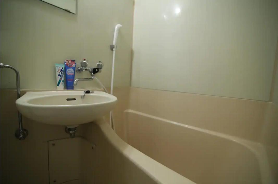 Kb House Shinjuku Double Room Free Poket Wifi! Tokyo Esterno foto