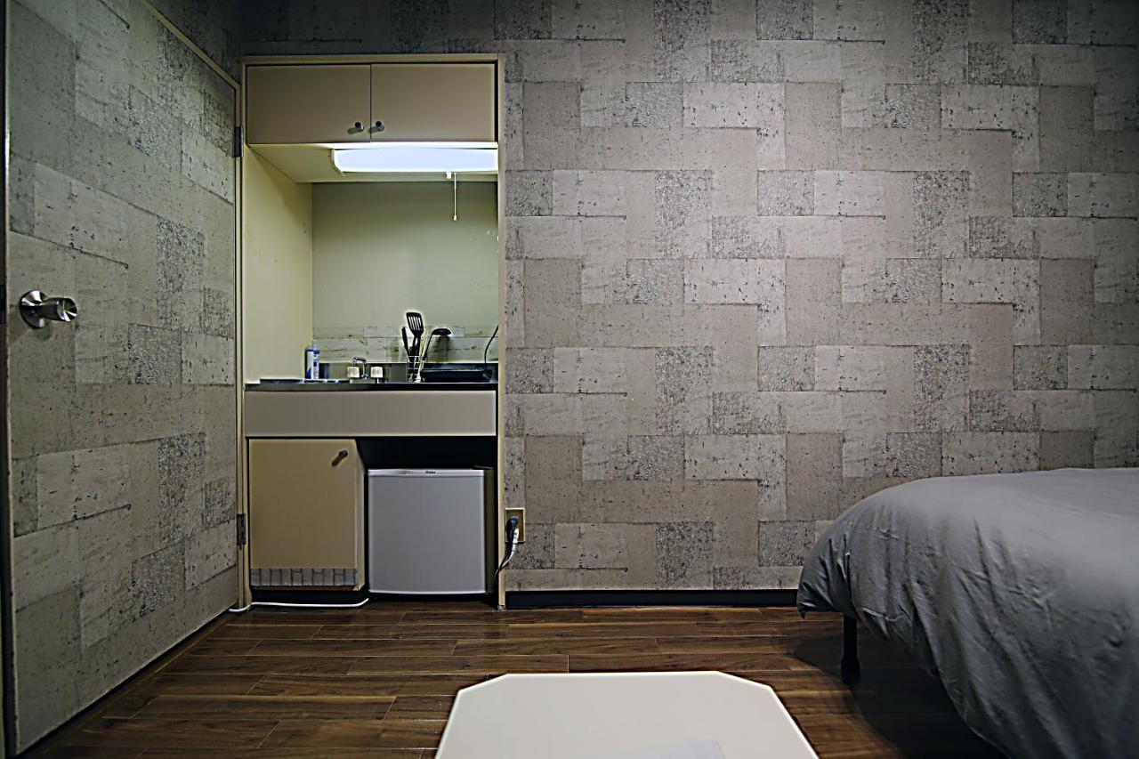 Kb House Shinjuku Double Room Free Poket Wifi! Tokyo Esterno foto